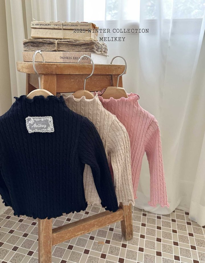 [PRE-ORDER] Cable Knit T-Shirts