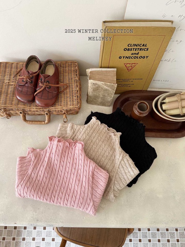 [PRE-ORDER] Cable Knit T-Shirts