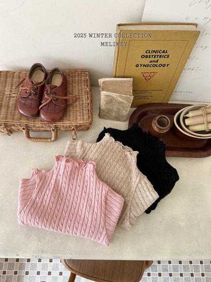 [PRE-ORDER] Cable Knit T-Shirts