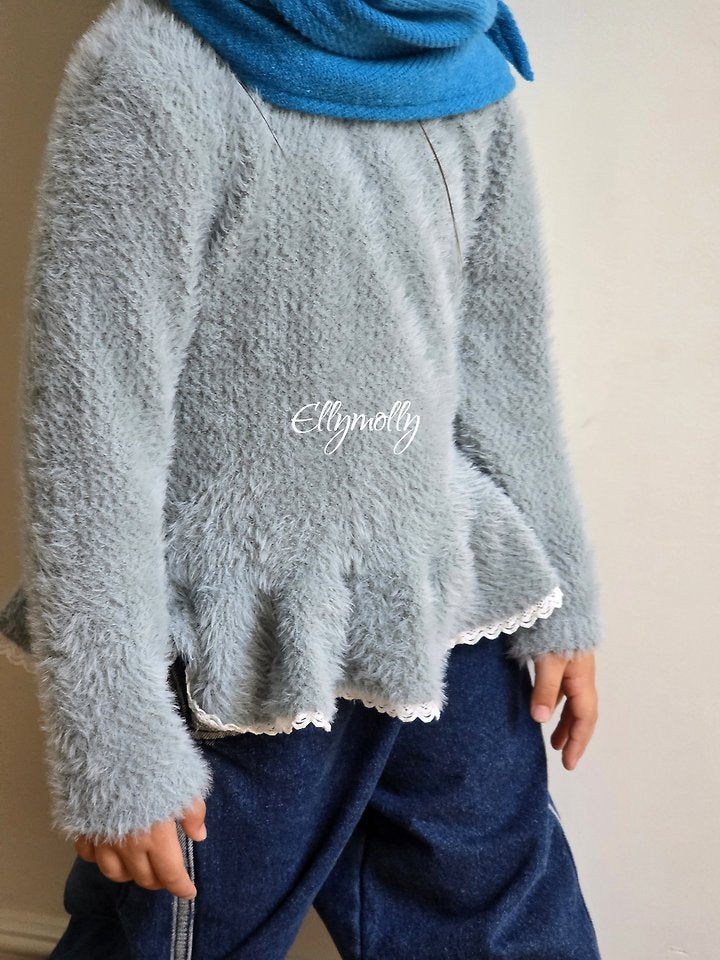 [PRE-ORDER] Snowflake Frill T-Shirts