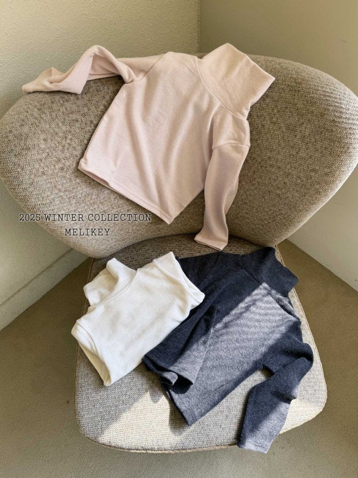 [PRE-ORDER] Snow Wool Turtleneck T-Shirts