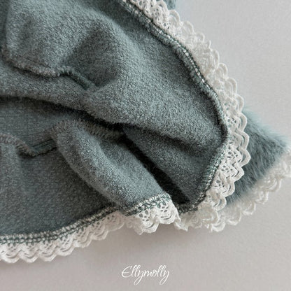 [PRE-ORDER] Snowflake Frill T-Shirts