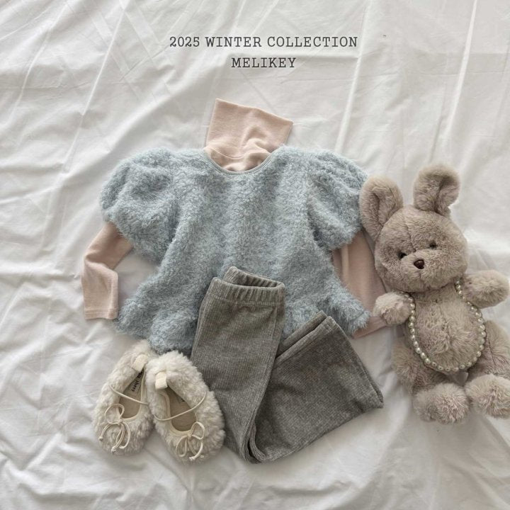 [PRE-ORDER] Snow Wool Turtleneck T-Shirts