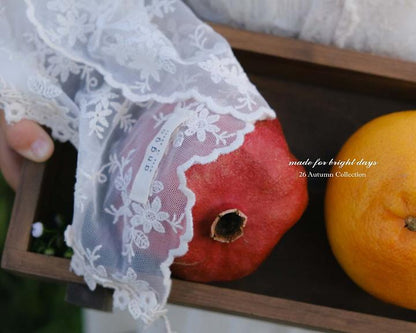 [PRE-ORDER] Eyelet Lace Muffler