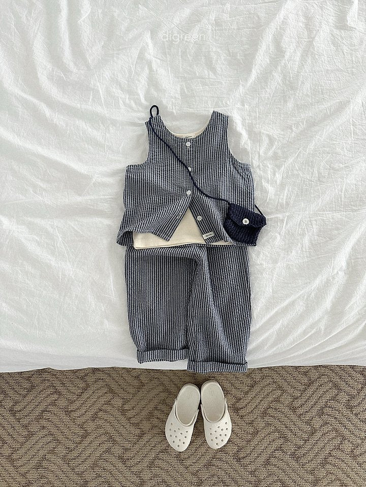 [PRE-ORDER] Classic Vest