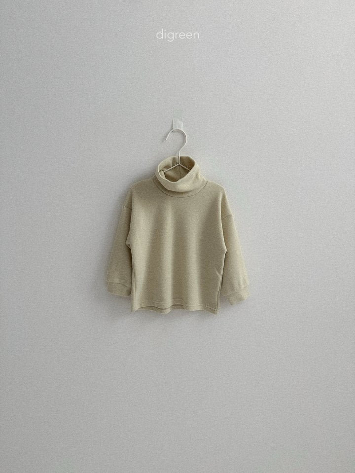 [PRE-ORDER] Teddy Turtleneck T-Shirts