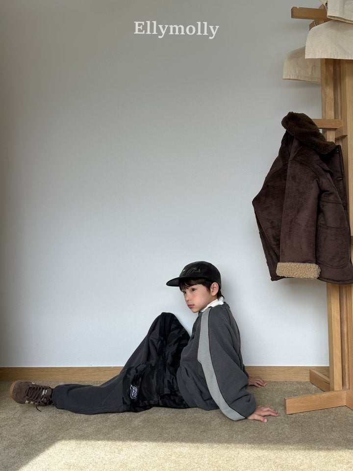 [PRE-ORDER] Triple Line Sweatshirts