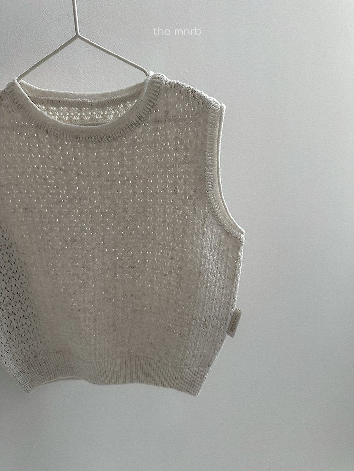 [PRE-ORDER] Eyelet Sweater Vest Top