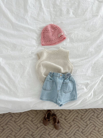 [PRE-ORDER] Eyelet Sweater Vest Top