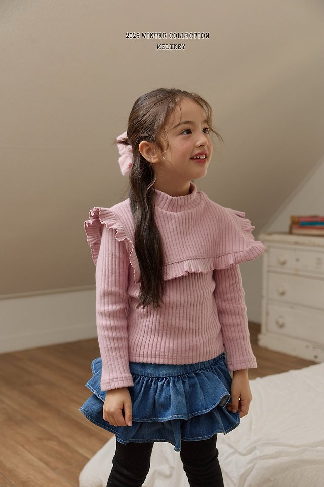 [PRE-ORDER] Cape + Frill T-Shirts
