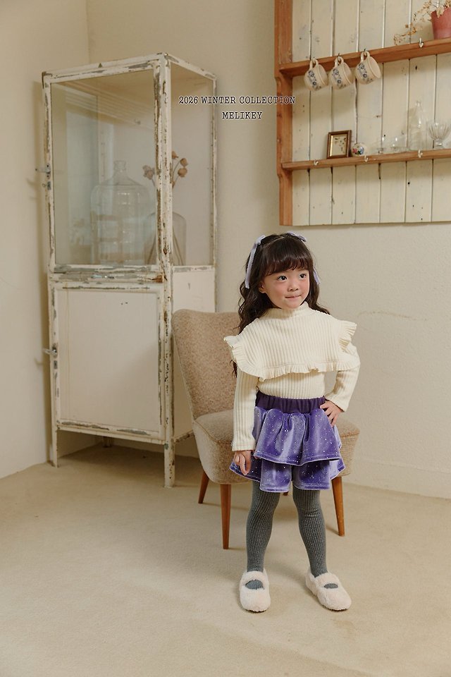 [PRE-ORDER] Cape + Frill T-Shirts