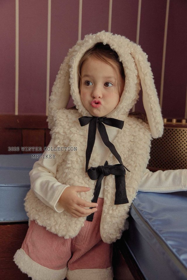 [PRE-ORDER] Rabbit Sherpa Hat