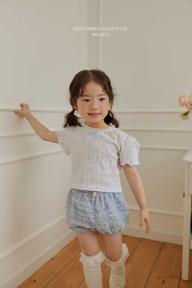 [PRE-ORDER] May Floral T-Shirts