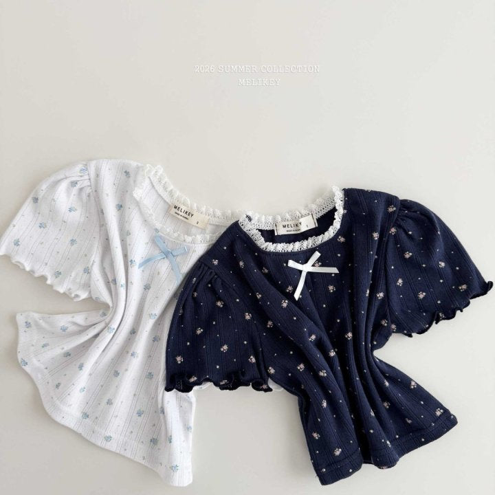 [PRE-ORDER] May Floral T-Shirts