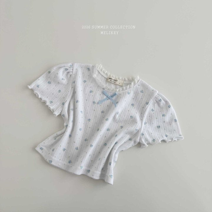 [PRE-ORDER] May Floral T-Shirts