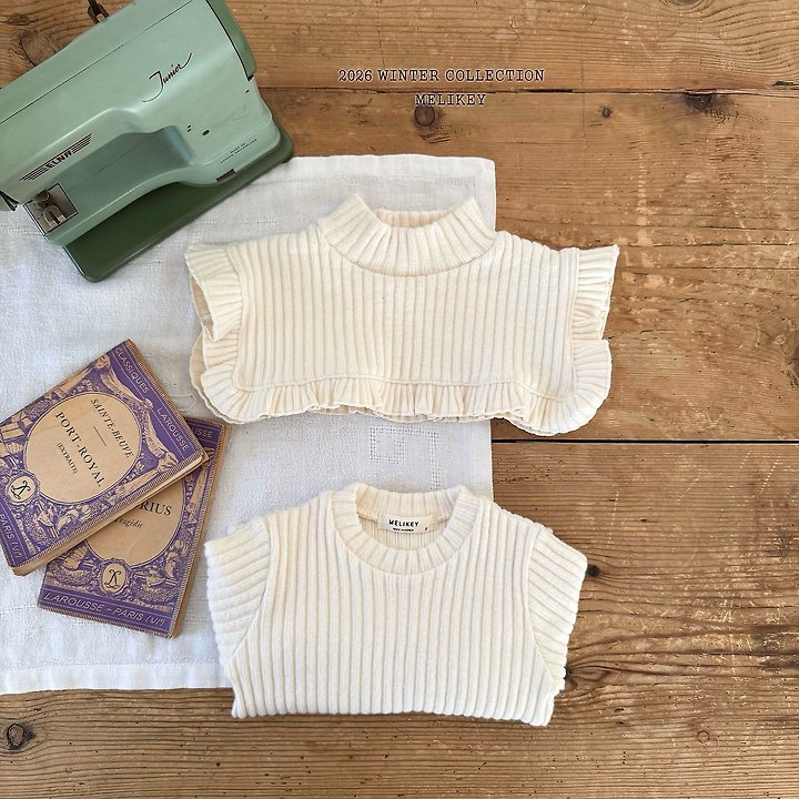 [PRE-ORDER] Cape + Frill T-Shirts