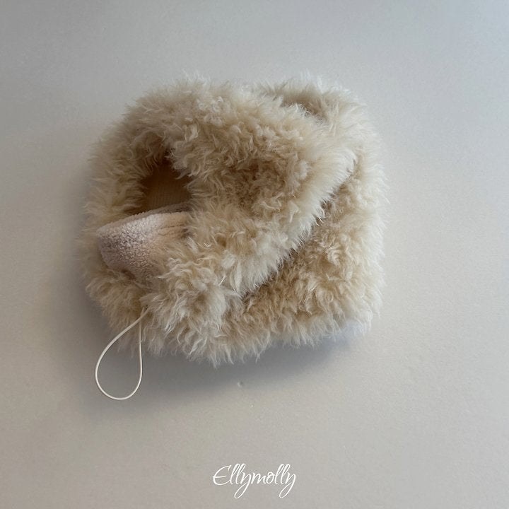 [PRE-ORDER] Fluffy Hoodie Warmer