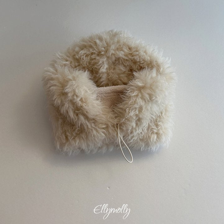 [PRE-ORDER] Fluffy Hoodie Warmer