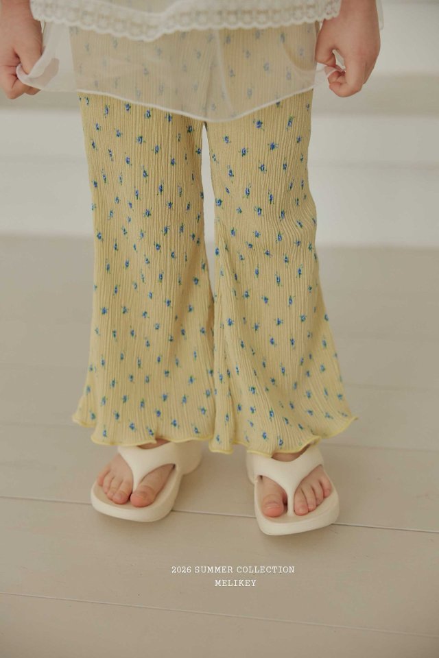 [PRE-ORDER] Floral Pleats Pants