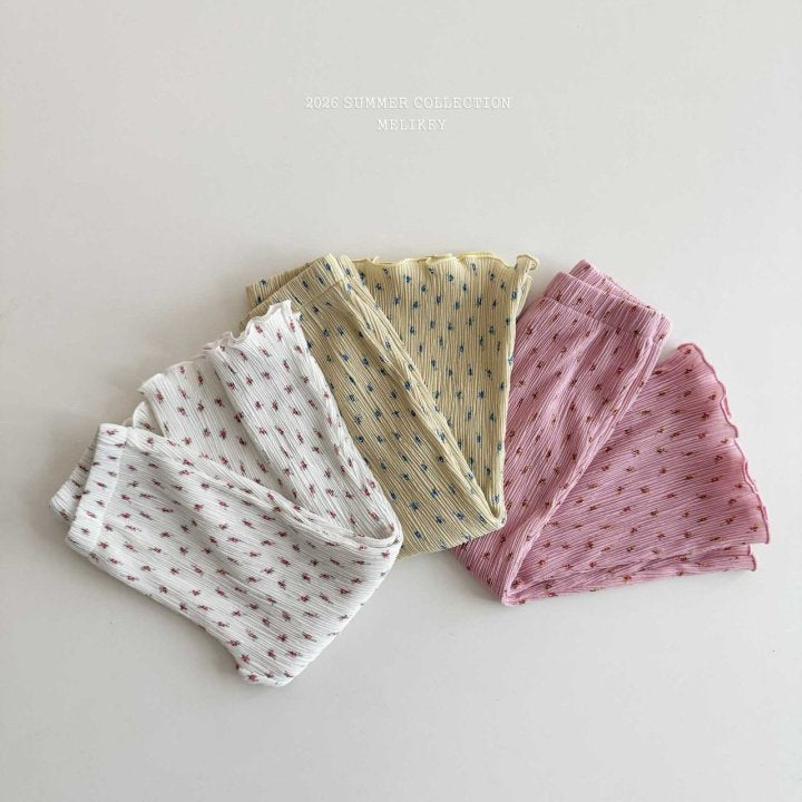 [PRE-ORDER] Floral Pleats Pants