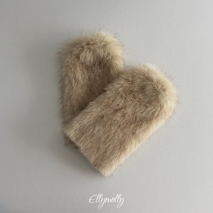 [PRE-ORDER] Coco Fur Warmer