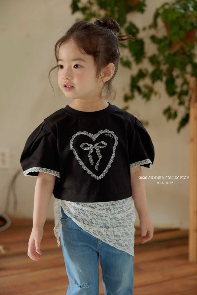 [PRE-ORDER] Heart Ribbon T-Shirts