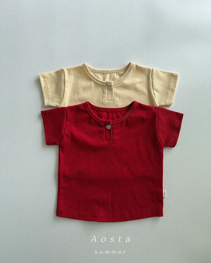 [PRE-ORDER] Heart Button T-Shirts
