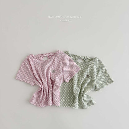 [PRE-ORDER] Point Back T-Shirts