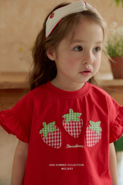 [PRE-ORDER] Strawberry Patch T-Shirts