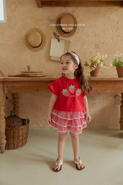 [PRE-ORDER] Strawberry Patch T-Shirts