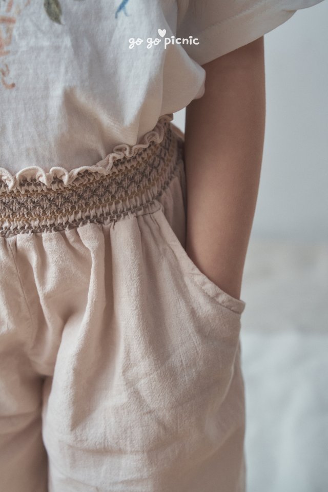 [PRE-ORDER] Mos Flared Shorts
