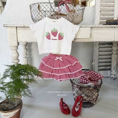 [PRE-ORDER] Strawberry Patch T-Shirts