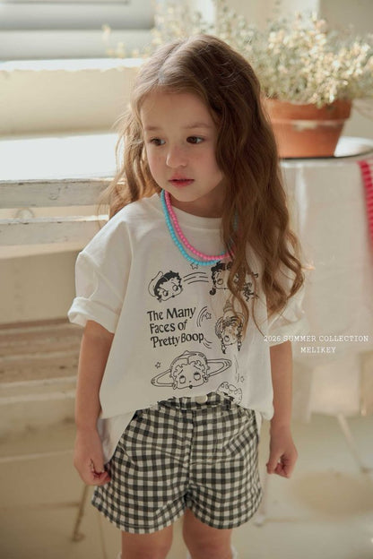 [PRE-ORDER] Diva Betty T-Shirts