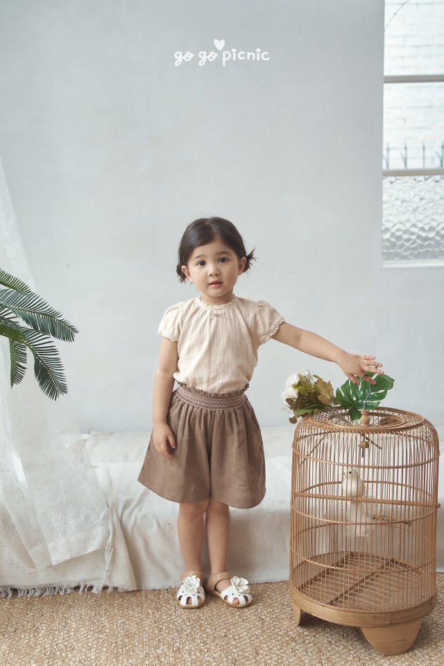 [PRE-ORDER] Mos Flared Shorts