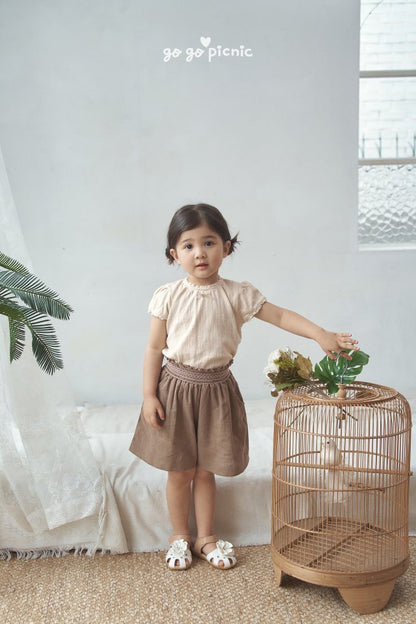 [PRE-ORDER] Mos Flared Shorts