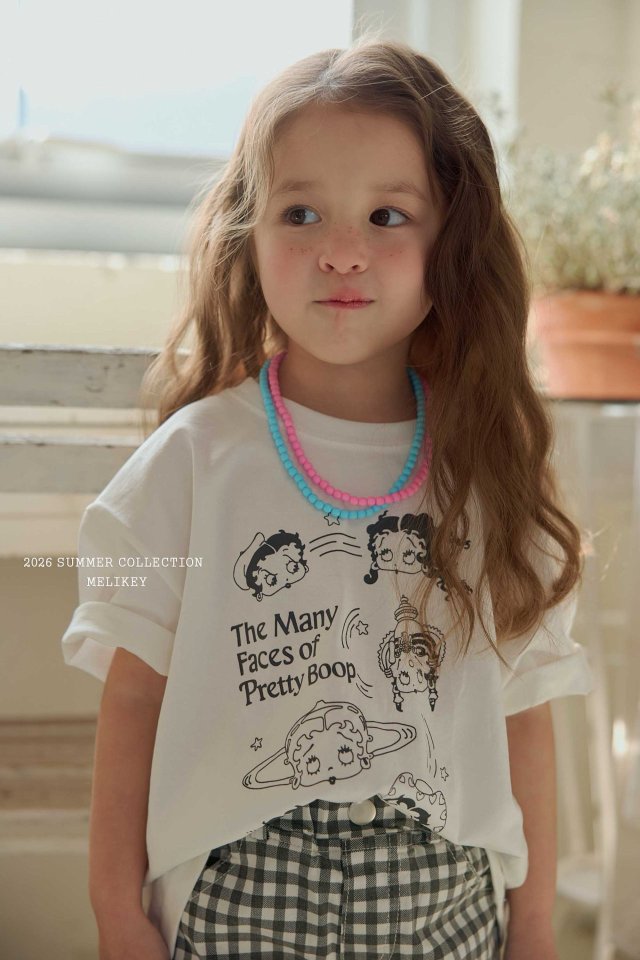 [PRE-ORDER] Diva Betty T-Shirts