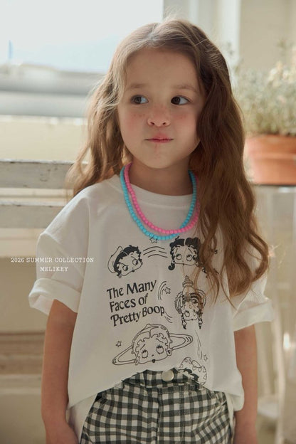 [PRE-ORDER] Diva Betty T-Shirts