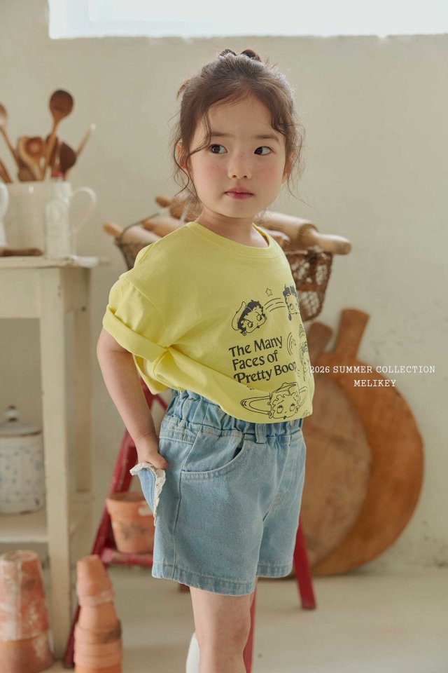[PRE-ORDER] Diva Betty T-Shirts