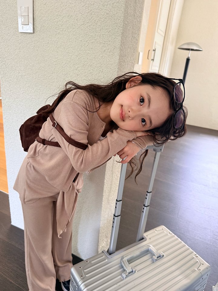 [PRE-ORDER] Lace T-Shirts + Cardigan Set