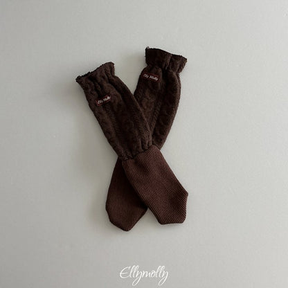 [PRE-ORDER] Twist Wool Socks