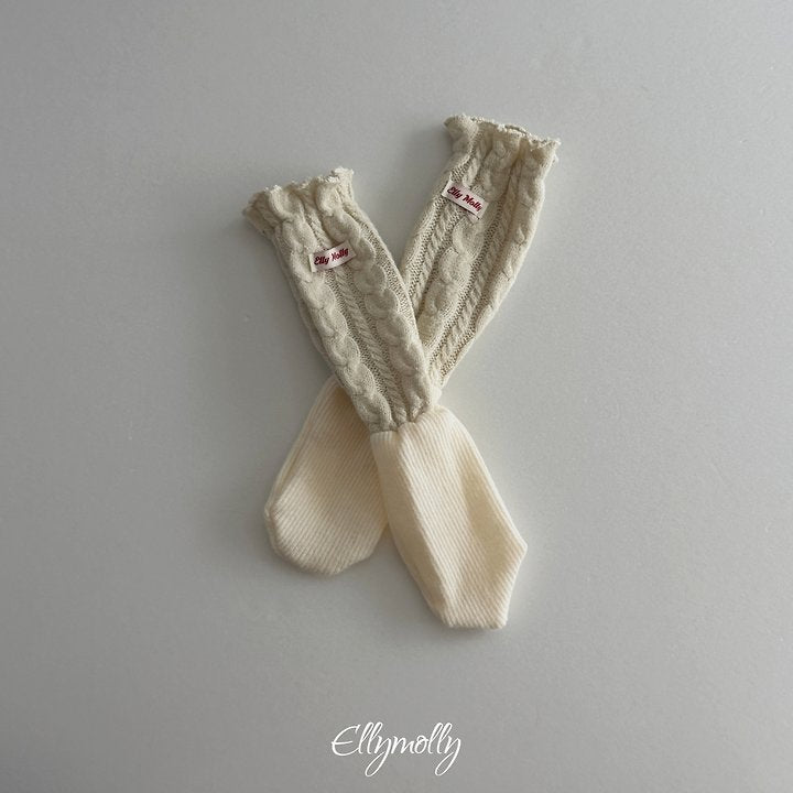 [PRE-ORDER] Twist Wool Socks