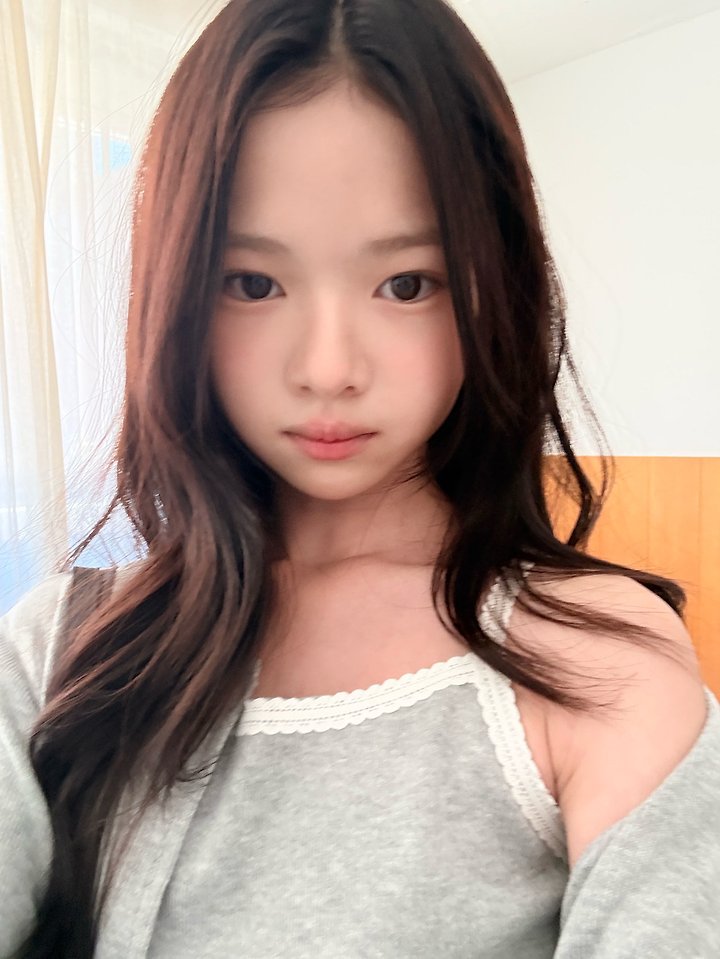 [PRE-ORDER] Lace T-Shirts + Cardigan Set