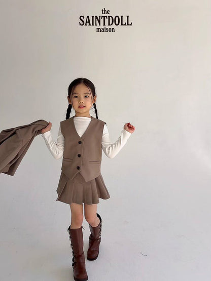 [PRE-ORDER] Berlin Skirts (Mom Couple)