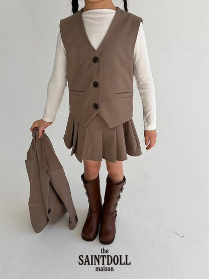 [PRE-ORDER] Berlin Skirts (Mom Couple)