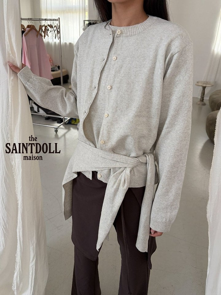 [PRE-ORDER] Classic Cardigan (Mom Couple)