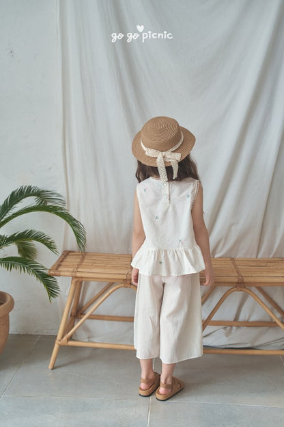 [PRE-ORDER] Colla Flared Pants