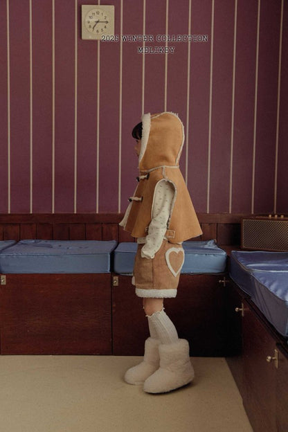 [PRE-ORDER] Shearling Hoodie Cape