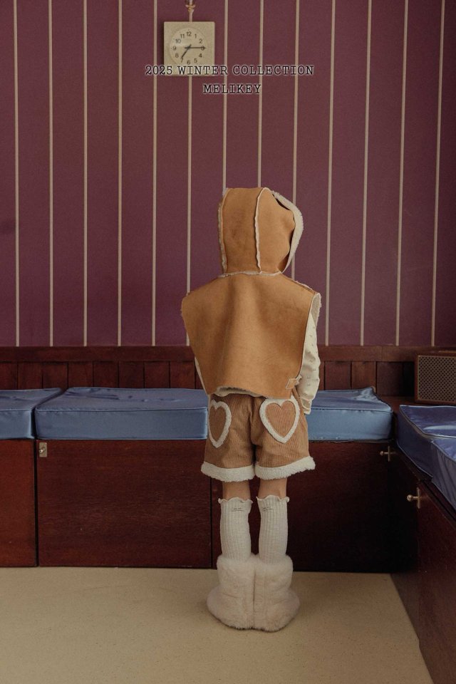 [PRE-ORDER] Shearling Hoodie Cape