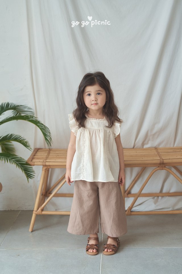 [PRE-ORDER] Colla Flared Pants