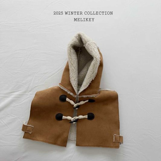 [PRE-ORDER] Shearling Hoodie Cape